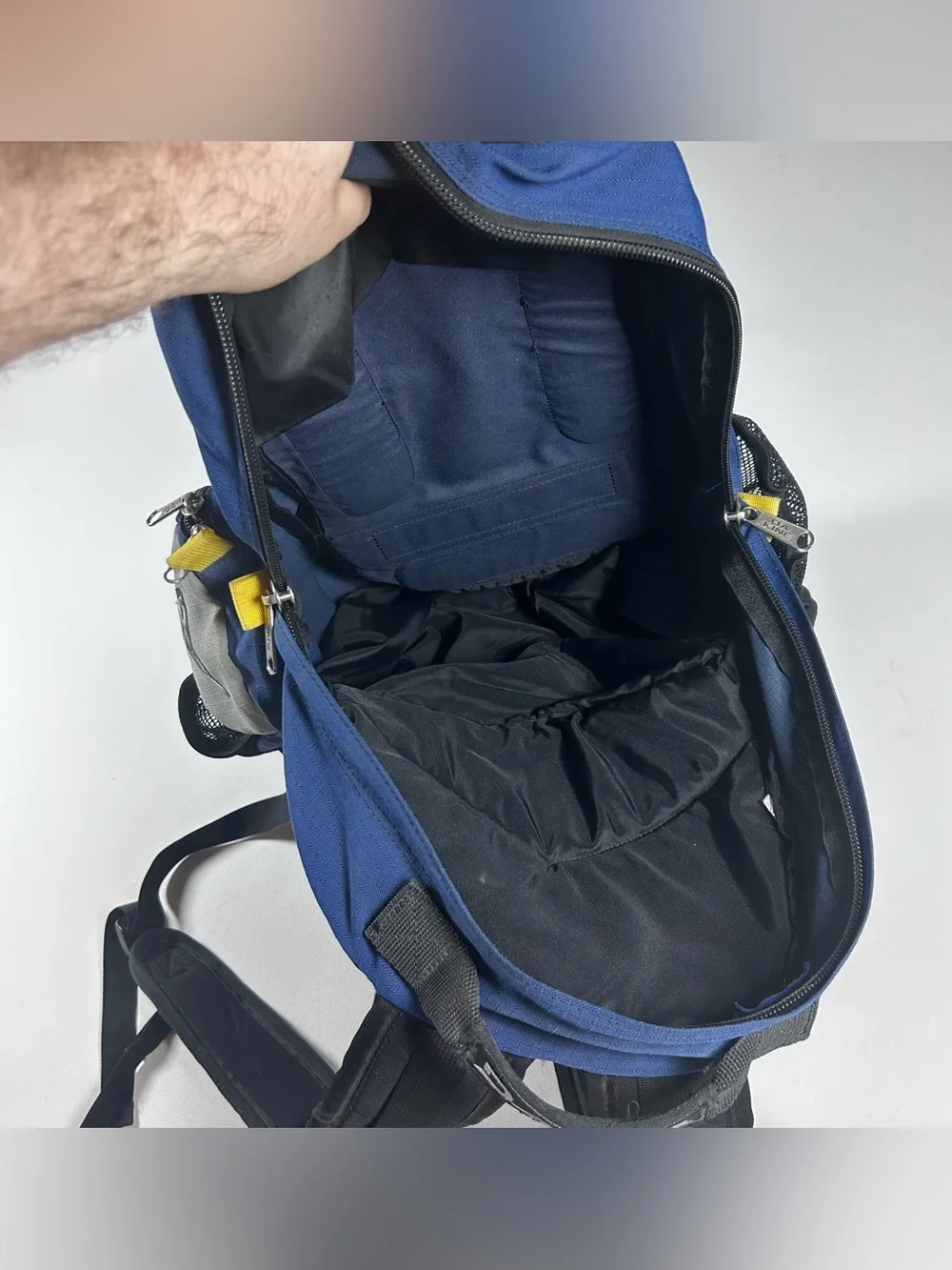 Dakine Mission 26L Skateboard/Snowboard Backpack Bag Colorblock Utility